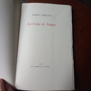 LA COPA DE SANGRE de Pablo Neruda